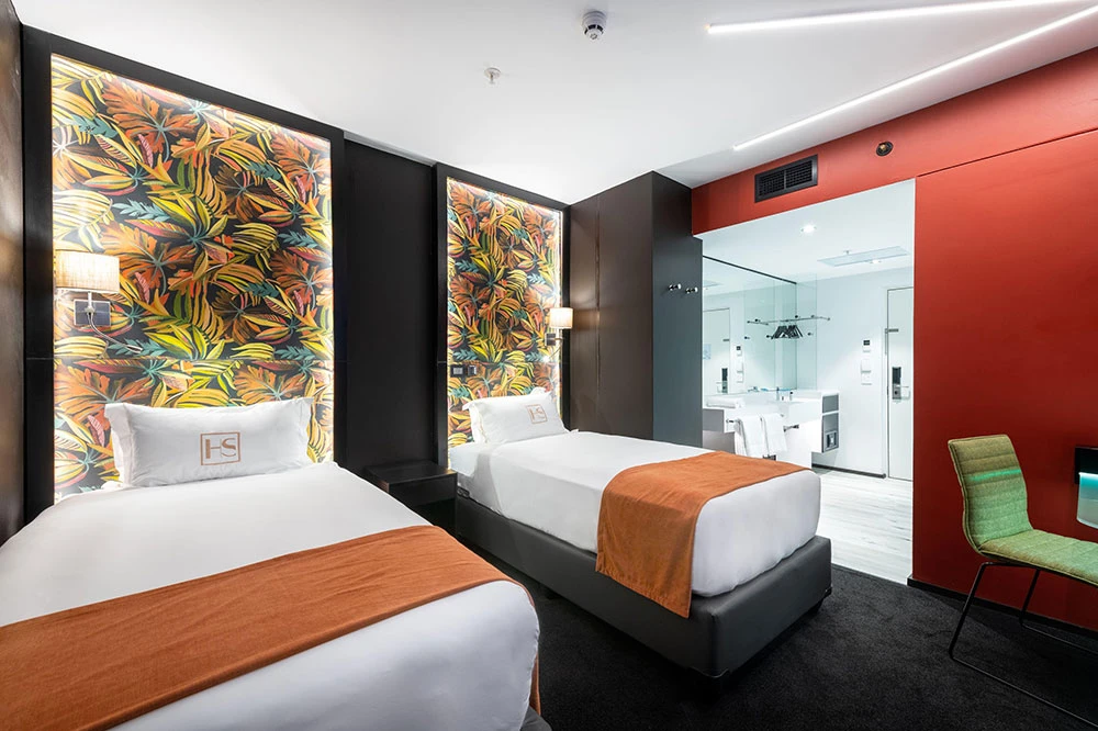 Hotel Sky - hotel room