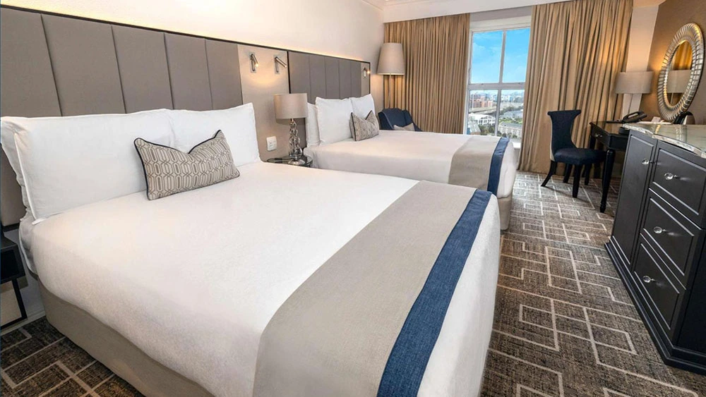 SS Cullinan - Hotel room